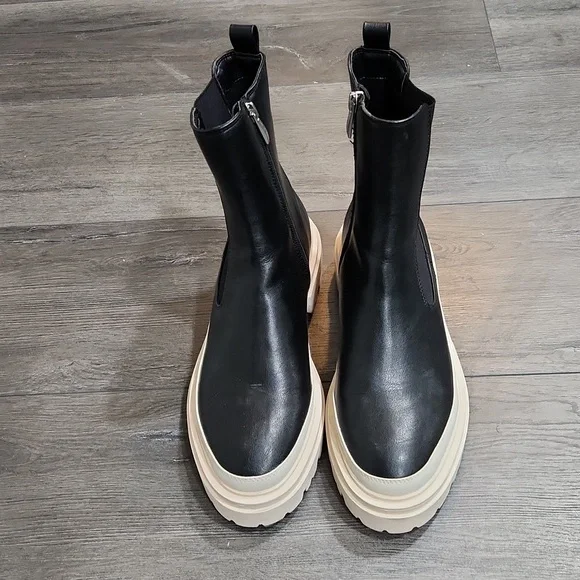 Steven by Steve Madden Black armond lug-sole Chelsea Boots size 8m - Picture 9 of 12